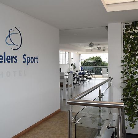 Hotel Travelers Sport 卡利 外观 照片